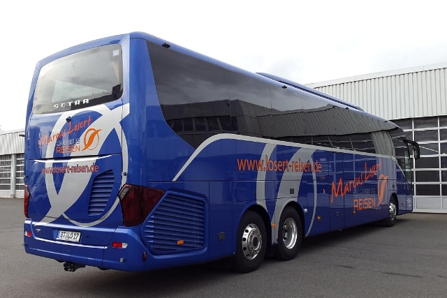 bus-2546383_1280-min